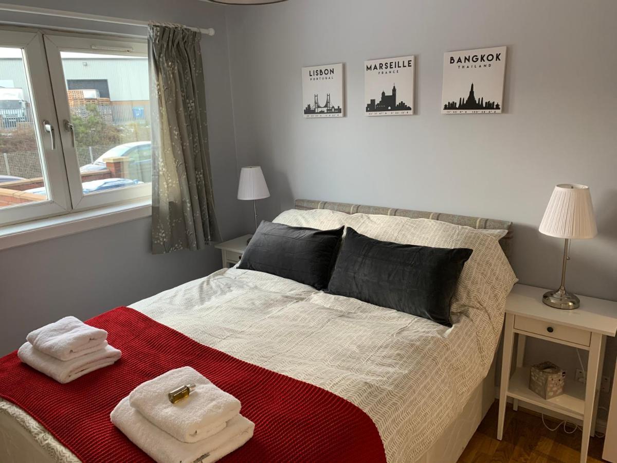 Flat One, 212 Eaglesham Road, East Kilbride, Glasgow Kültér fotó